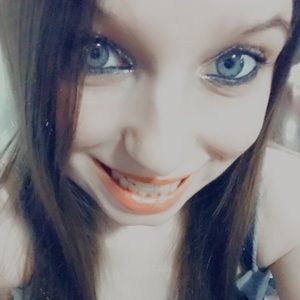 Meet your Posher, Brandi